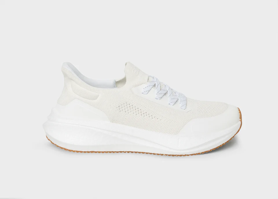 8000Kicks Runners in Pearl White